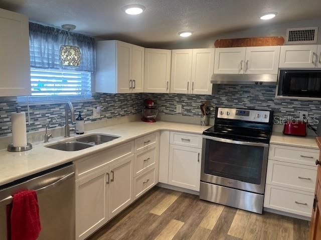 7935 49TH AVENUE N, St Petersburg, FL 33709