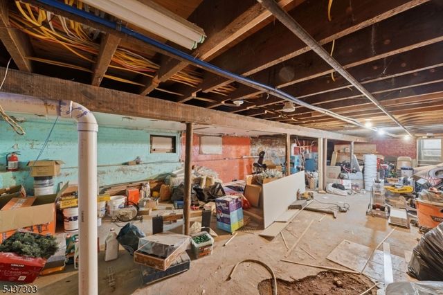 851 Garden St, Elizabeth City, NJ 07202