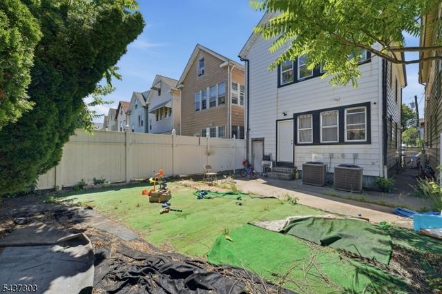 851 Garden St, Elizabeth City, NJ 07202