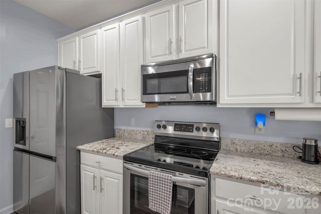 1802 Robinwood Village Drive, Gastonia, NC 28054