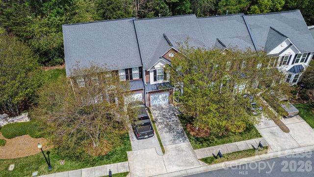 1802 Robinwood Village Drive, Gastonia, NC 28054