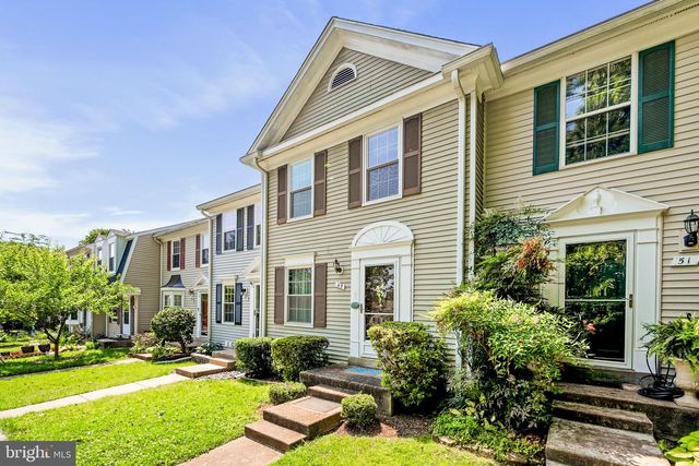 49 HUNTLEY CT, Sterling, VA 20165