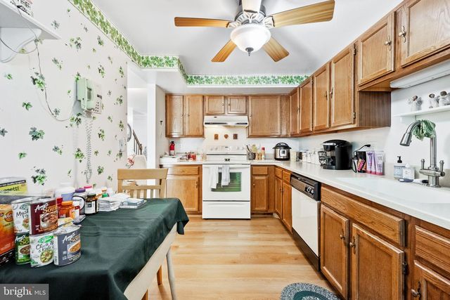 49 HUNTLEY CT, Sterling, VA 20165