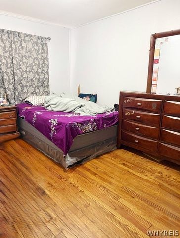 33-35 Brookhaven Drive, Cheektowaga, NY 14225