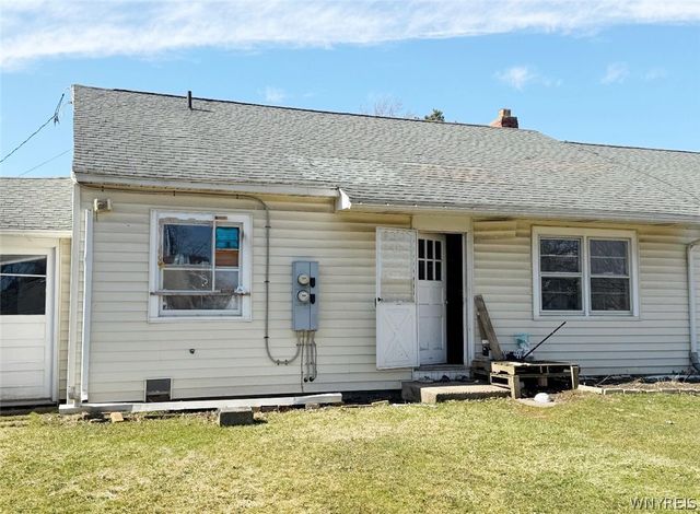 33-35 Brookhaven Drive, Cheektowaga, NY 14225