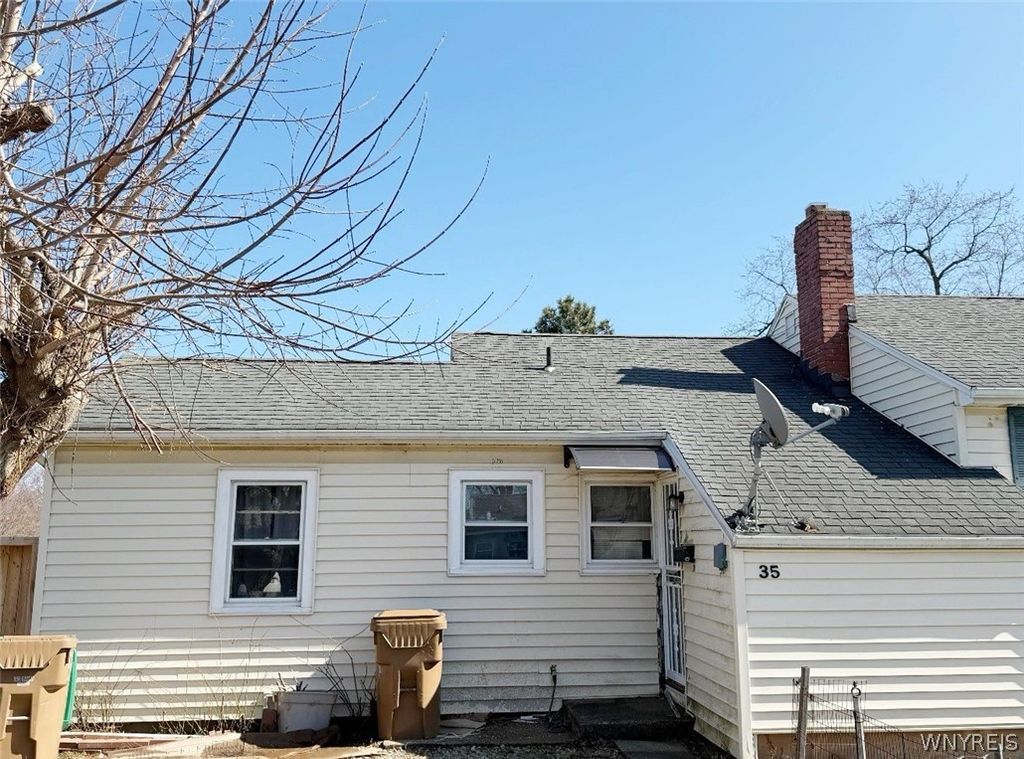 33-35 Brookhaven Drive, Cheektowaga, NY 14225