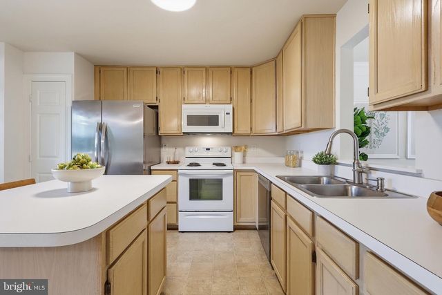 7708 BAIRD CT, Lorton, VA 22079