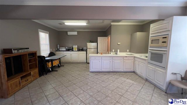 1914 Brigadoone Lane, Florence, SC 29505