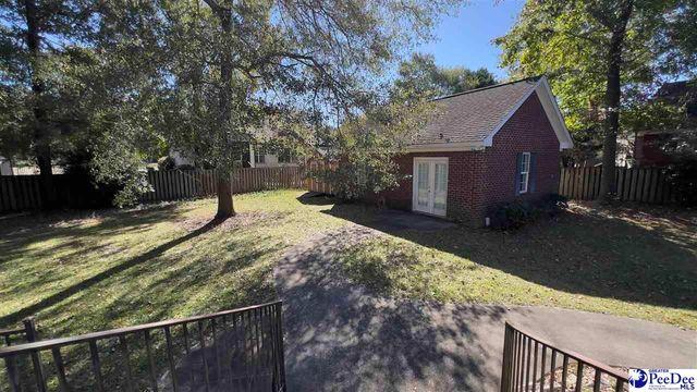 1914 Brigadoone Lane, Florence, SC 29505