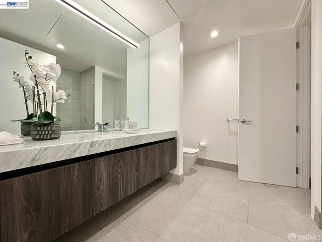 1 Bristol 302, San Francisco, CA 94130
