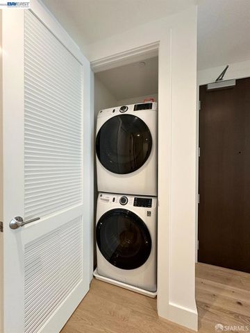 1 Bristol 302, San Francisco, CA 94130