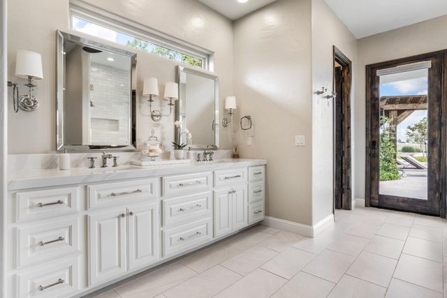 16641 Sonora Rd, Oakdale, CA 95361