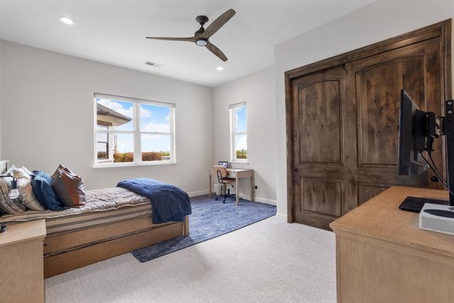 16641 Sonora Rd, Oakdale, CA 95361