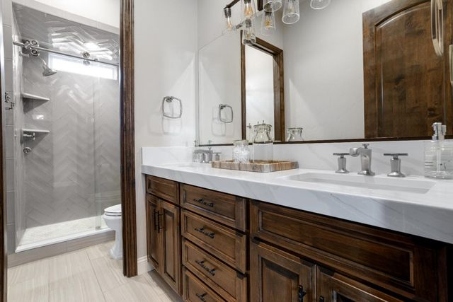 16641 Sonora Rd, Oakdale, CA 95361