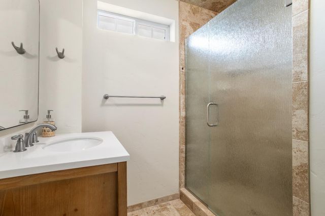 16641 Sonora Rd, Oakdale, CA 95361