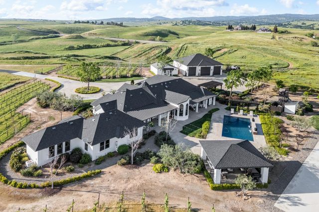 16641 Sonora Rd, Oakdale, CA 95361