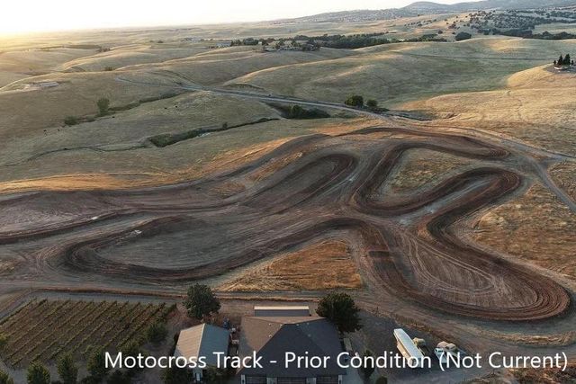 16641 Sonora Rd, Oakdale, CA 95361