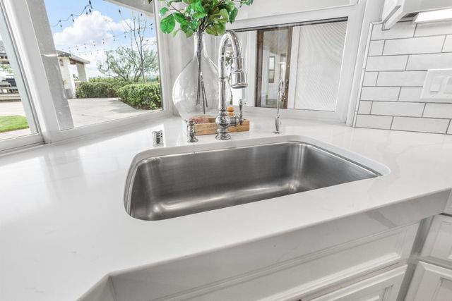 16641 Sonora Rd, Oakdale, CA 95361