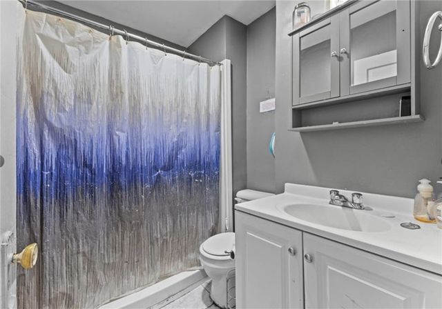 58 Oakley Road, Woonsocket, RI 02895