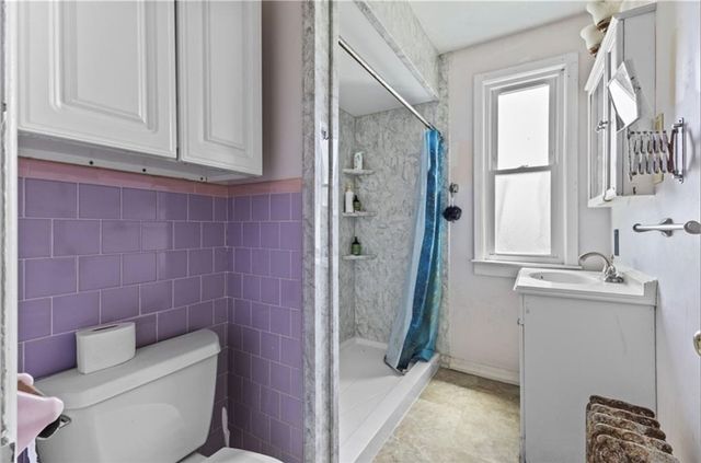 58 Oakley Road, Woonsocket, RI 02895