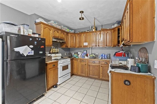 58 Oakley Road, Woonsocket, RI 02895