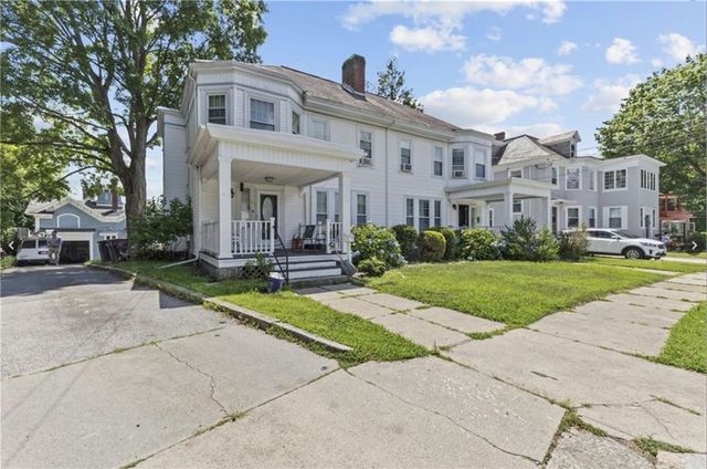 58 Oakley Road, Woonsocket, RI 02895