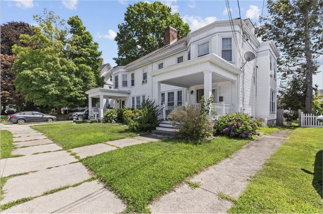 58 Oakley Road, Woonsocket, RI 02895