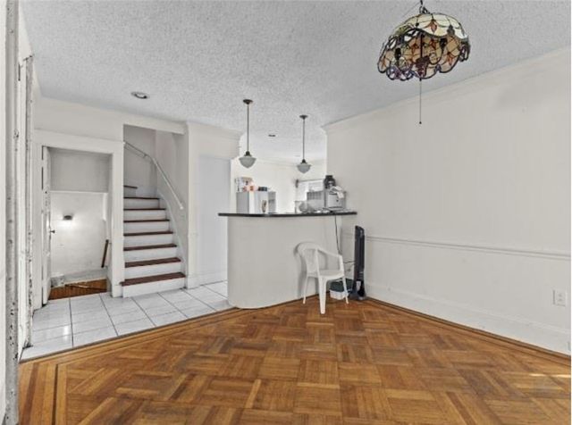 58 Oakley Road, Woonsocket, RI 02895