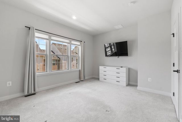 9826 POSTERITY LN, Montgomery Village, MD 20886