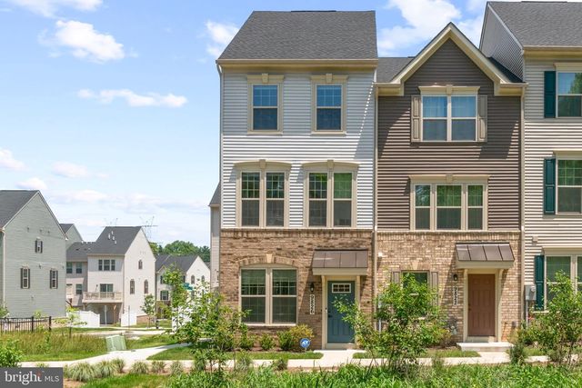 9826 POSTERITY LN, Montgomery Village, MD 20886