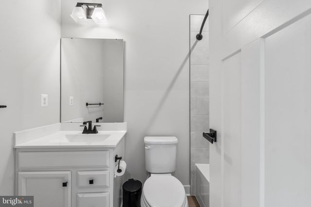 9826 POSTERITY LN, Montgomery Village, MD 20886