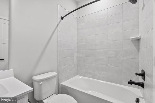 9826 POSTERITY LN, Montgomery Village, MD 20886