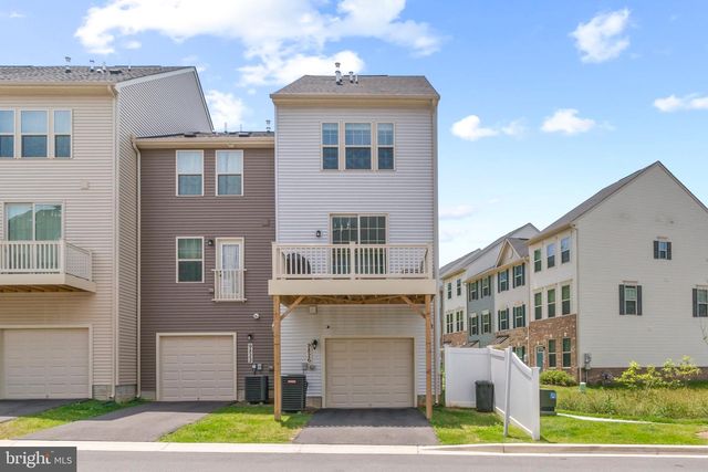 9826 POSTERITY LN, Montgomery Village, MD 20886