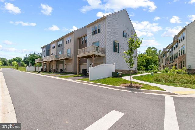 9826 POSTERITY LN, Montgomery Village, MD 20886