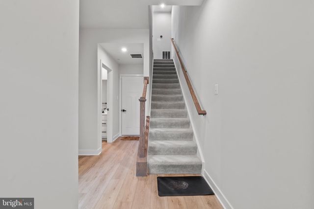 9826 POSTERITY LN, Montgomery Village, MD 20886