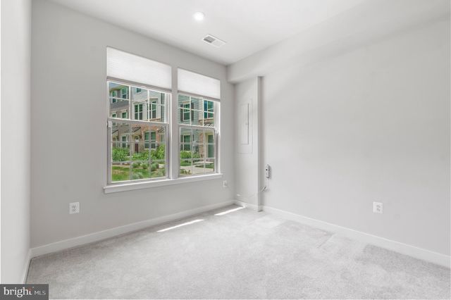 9826 POSTERITY LN, Montgomery Village, MD 20886