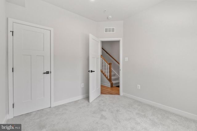 9826 POSTERITY LN, Montgomery Village, MD 20886