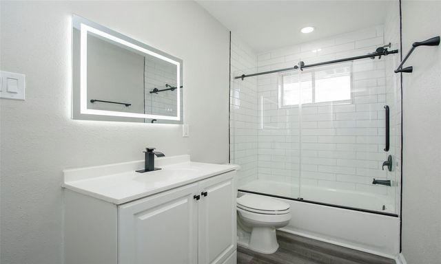 11058 Vailview Drive, Houston, TX 77016