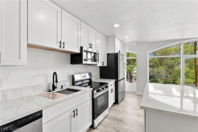3111 Bel Air Drive 218, Las Vegas, NV 89109