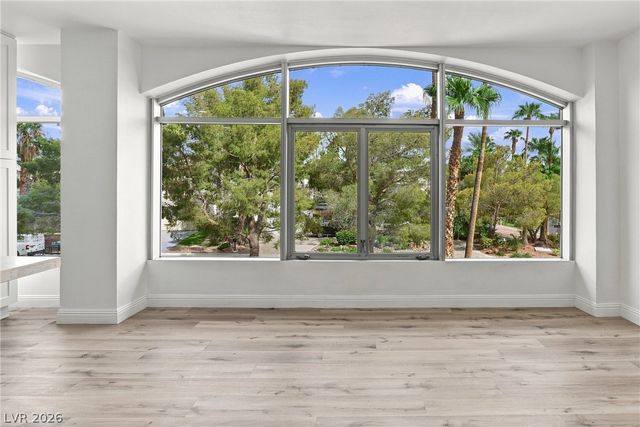 3111 Bel Air Drive 218, Las Vegas, NV 89109