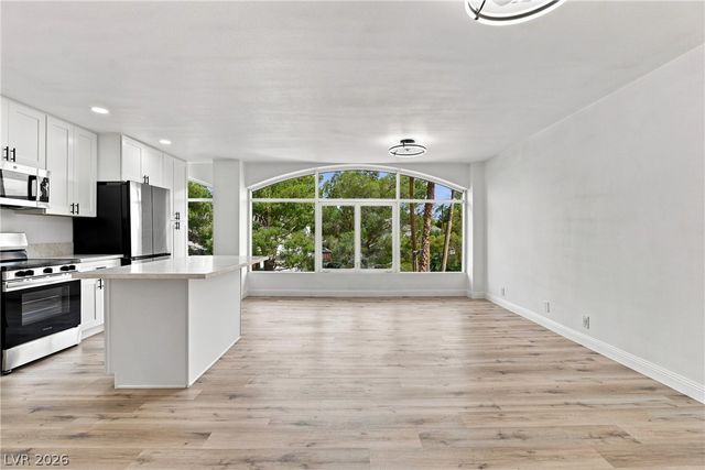 3111 Bel Air Drive 218, Las Vegas, NV 89109
