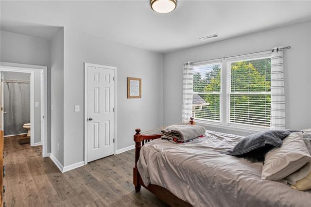 7423 Fireside Lane, Flowery Branch, GA 30542