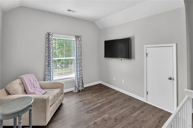 7423 Fireside Lane, Flowery Branch, GA 30542