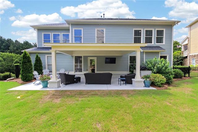 7423 Fireside Lane, Flowery Branch, GA 30542