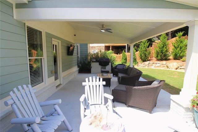 7423 Fireside Lane, Flowery Branch, GA 30542