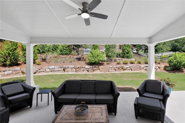 7423 Fireside Lane, Flowery Branch, GA 30542