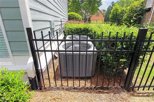 7423 Fireside Lane, Flowery Branch, GA 30542