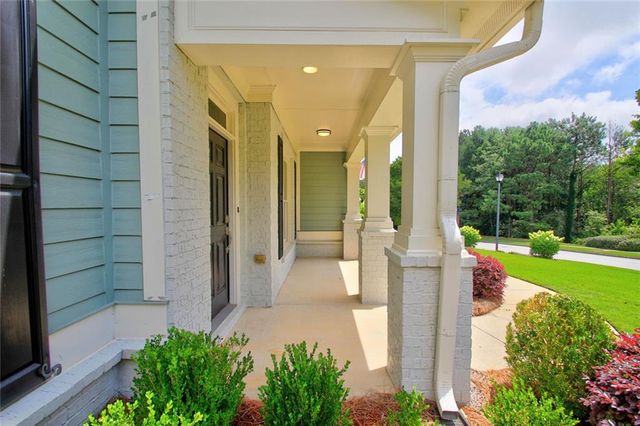7423 Fireside Lane, Flowery Branch, GA 30542
