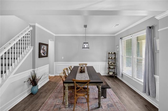 7423 Fireside Lane, Flowery Branch, GA 30542