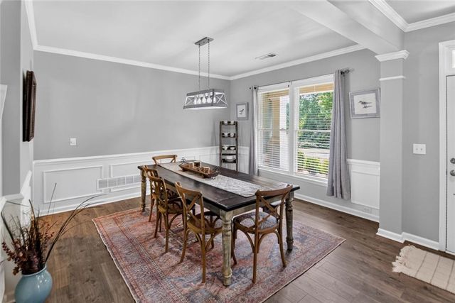 7423 Fireside Lane, Flowery Branch, GA 30542